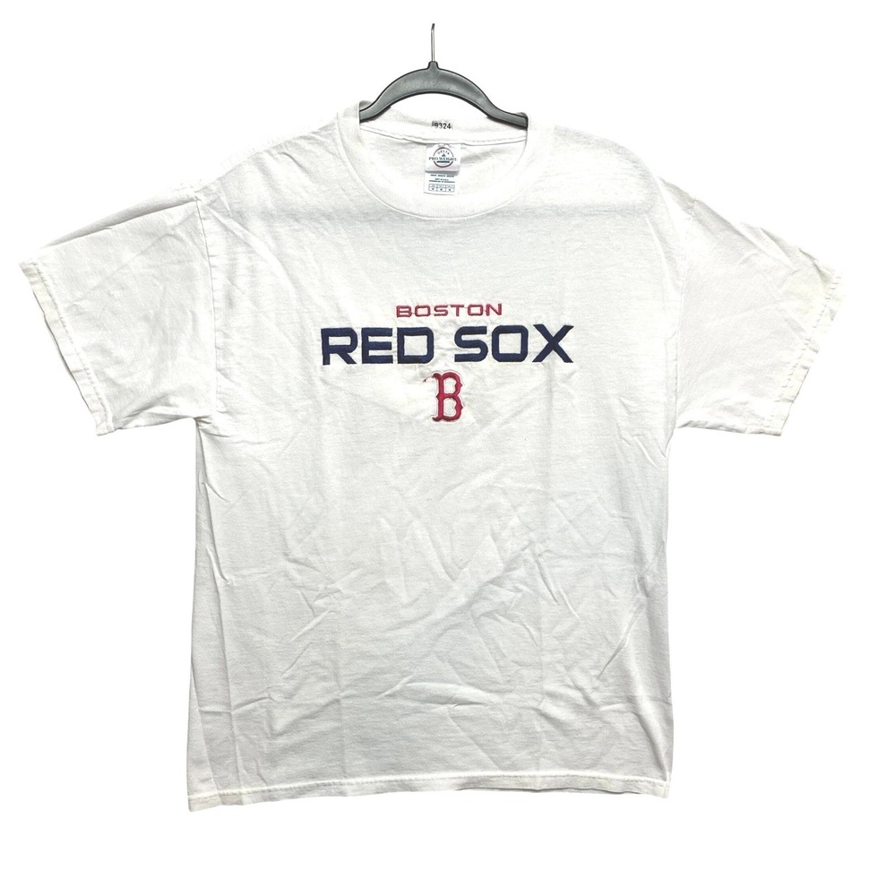 Boston Red Sox T-Shirt Mens M White Delta Pro Embroidered Graphic